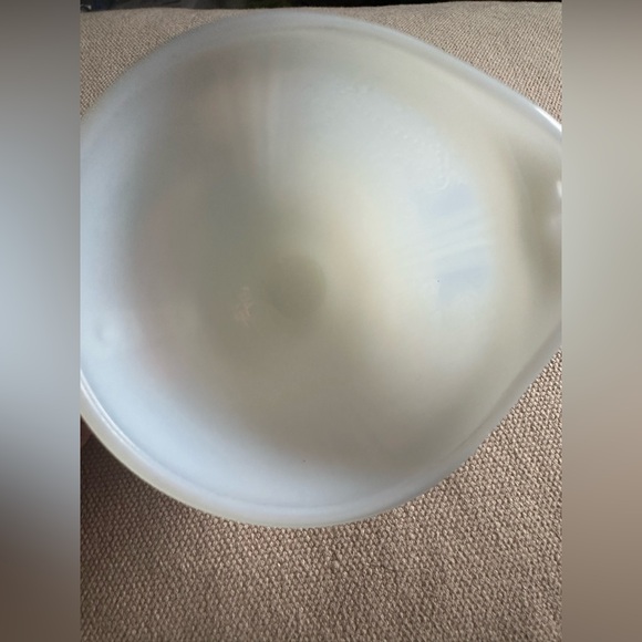 MacBeth Evans Glass AMERICAN SWEETHEART Monax Footed Creamer. opal - Picture 5 of 8